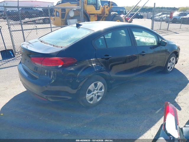 2017 KIA FORTE LX 4