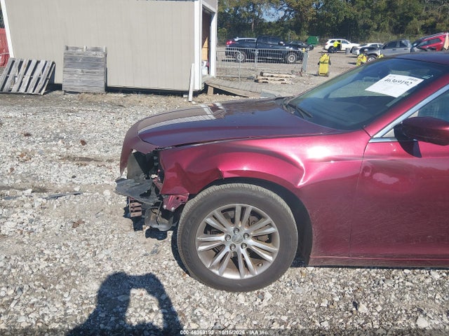 2018 CHRYSLER 300 TOURING 19