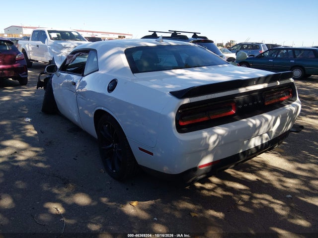 2017 DODGE CHALLENGER SXT PLUS 3