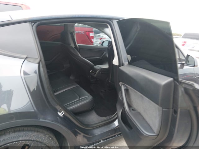 2021 TESLA MODEL Y PERFORMANCE DUAL MOTOR ALL-WHEEL DRIVE 8