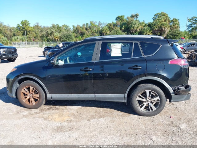 2018 TOYOTA RAV4 XLE 14