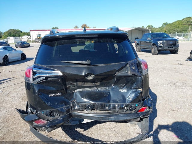 2018 TOYOTA RAV4 XLE 16
