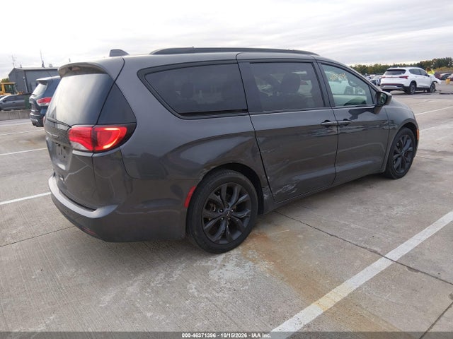 2018 CHRYSLER PACIFICA TOURING L PLUS 4