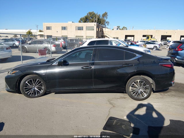 2023 LEXUS ES 300H 15