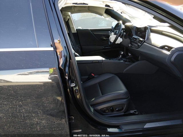 2023 LEXUS ES 300H 5