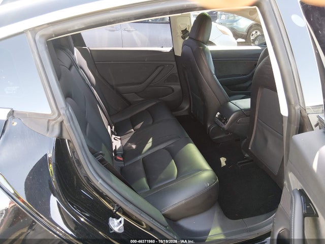 2019 TESLA MODEL 3 8
