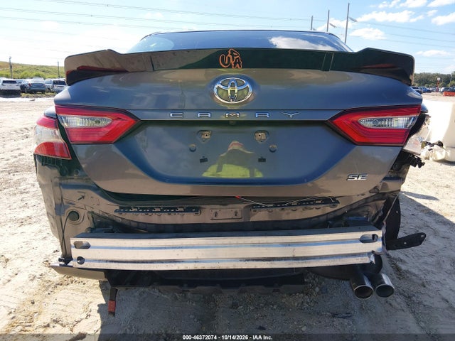 2018 TOYOTA CAMRY SE 6