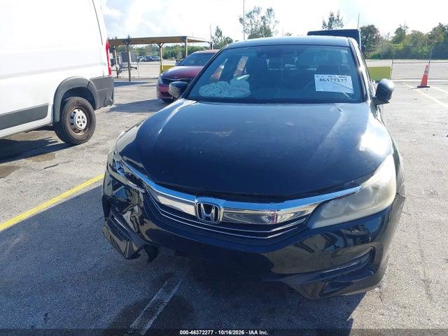 2017 HONDA ACCORD EX 13