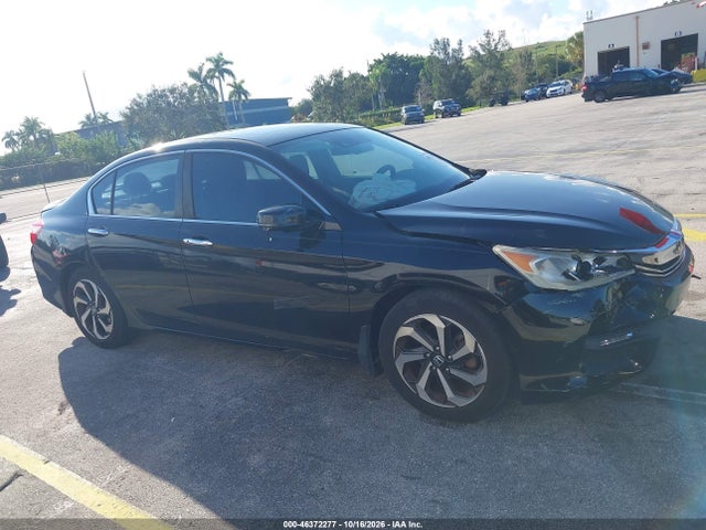 2017 HONDA ACCORD EX 14
