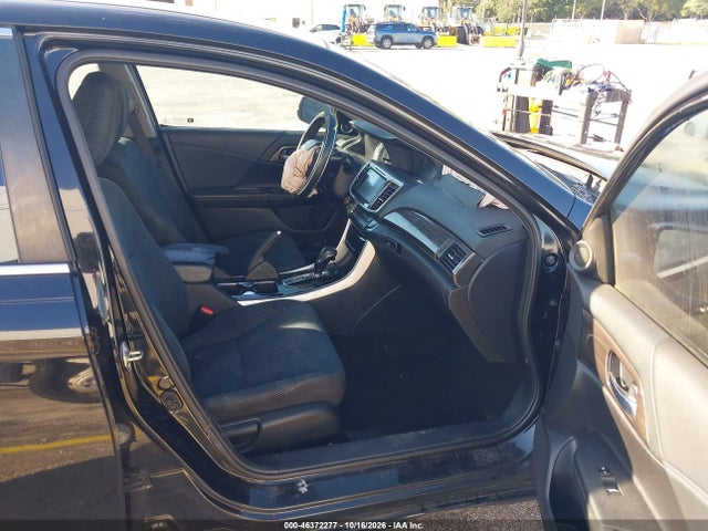 2017 HONDA ACCORD EX 5