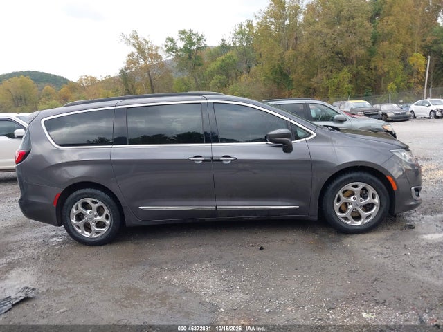 2017 CHRYSLER PACIFICA TOURING-L 13