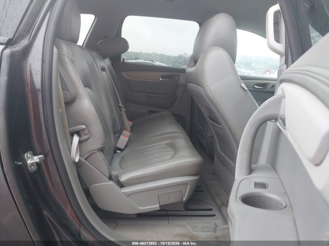 2017 CHEVROLET TRAVERSE LS 8