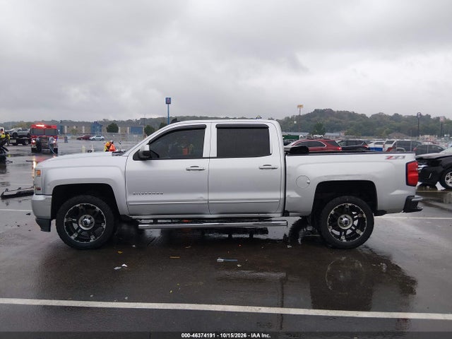 2017 CHEVROLET SILVERADO 1500 2LT 14