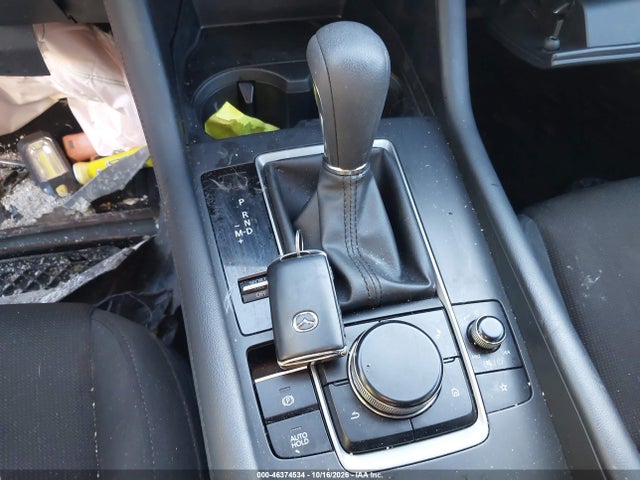 2022 MAZDA MAZDA3 2.5 S 11