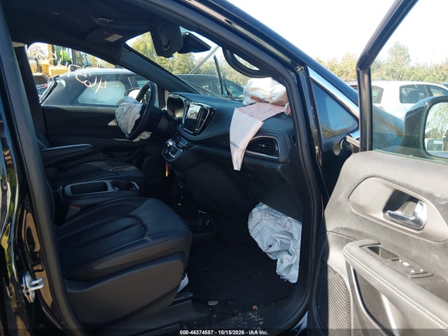 2025 CHRYSLER PACIFICA HYBRID SELECT 5
