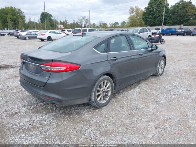 2017 FORD FUSION SE 4