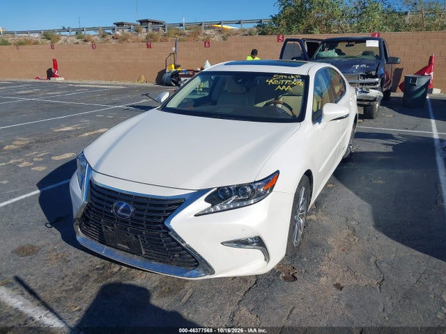 2018 LEXUS ES 300H 2