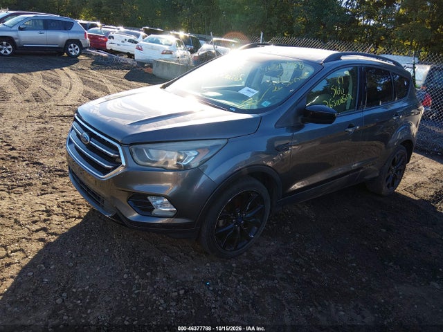 2017 FORD ESCAPE SE 2
