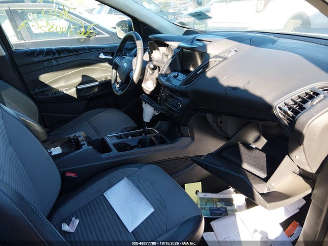 2017 FORD ESCAPE SE 5