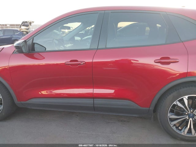2022 FORD ESCAPE SE 14