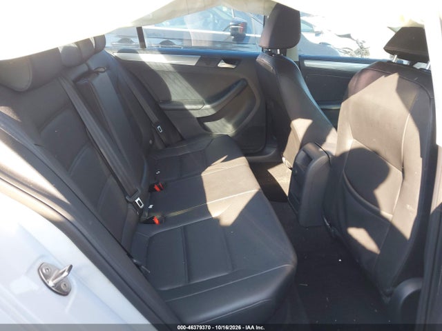 2017 VOLKSWAGEN JETTA 1.4T SE 8