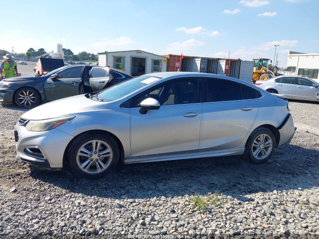 2017 CHEVROLET CRUZE LT AUTO 14