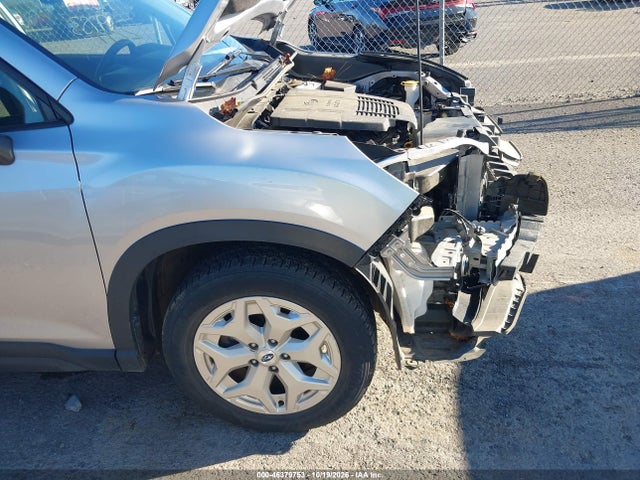 2021 SUBARU FORESTER 19