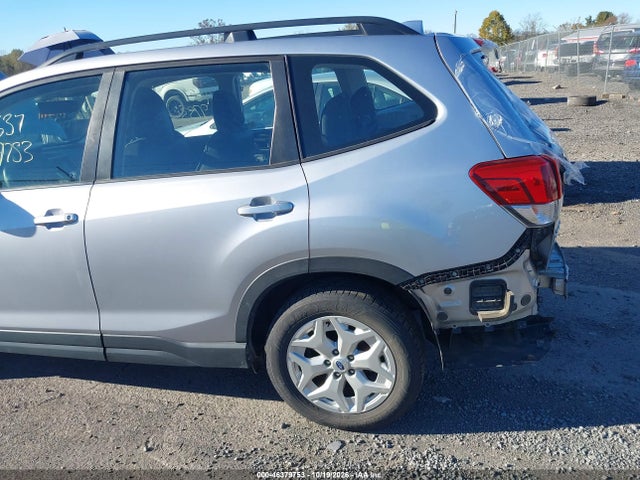 2021 SUBARU FORESTER 22