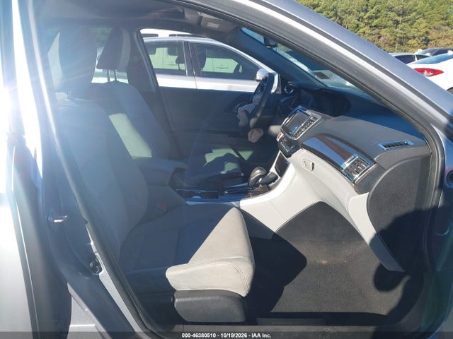 2017 HONDA ACCORD EX 5