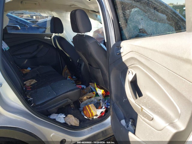2017 FORD ESCAPE SE 8