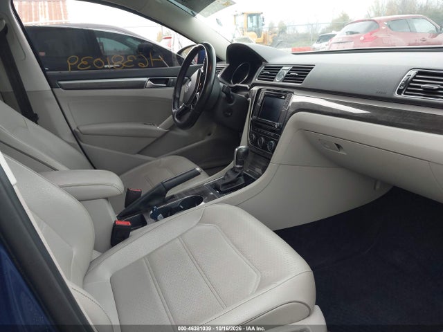 2017 VOLKSWAGEN PASSAT 1.8T SE 5