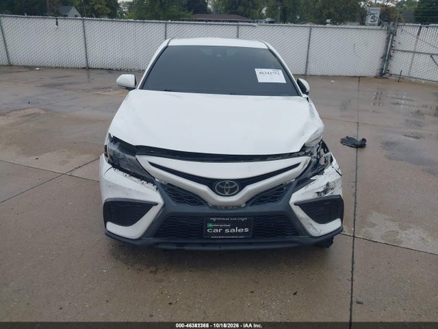 2022 TOYOTA CAMRY SE 12