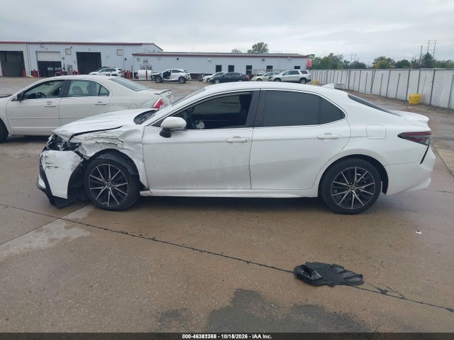 2022 TOYOTA CAMRY SE 14