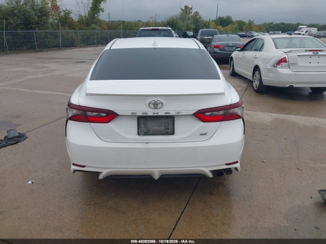 2022 TOYOTA CAMRY SE 16