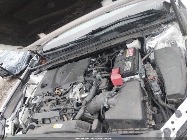 2018 TOYOTA CAMRY SE 10