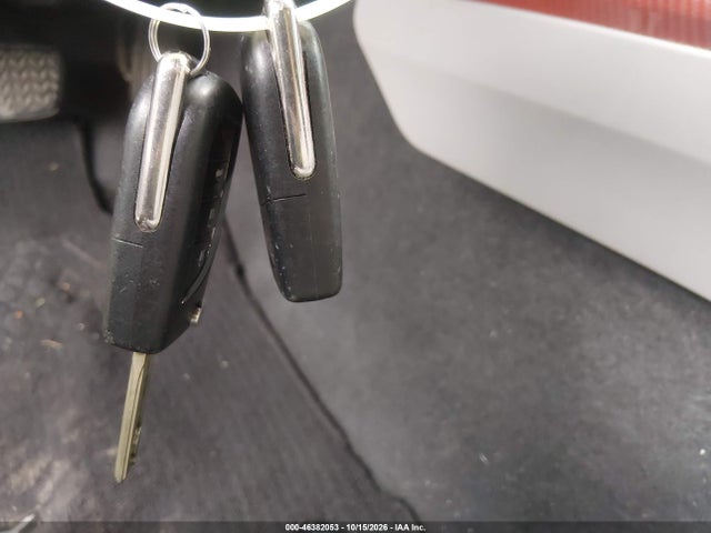 2018 TOYOTA CAMRY SE 11