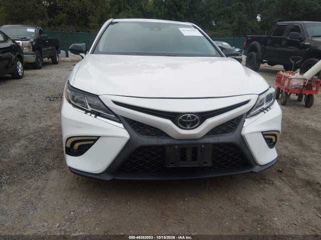 2018 TOYOTA CAMRY SE 12