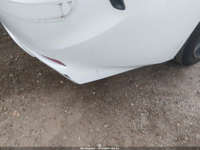 2018 TOYOTA CAMRY SE 17