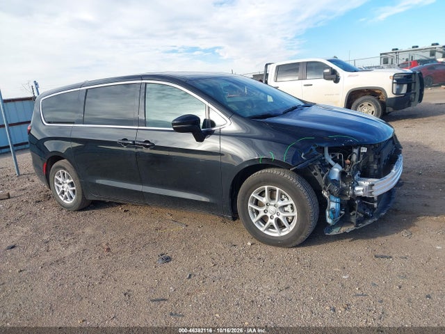 2025 CHRYSLER PACIFICA SELECT 13