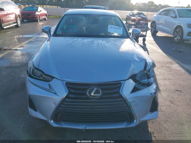2017 LEXUS IS 200T 12