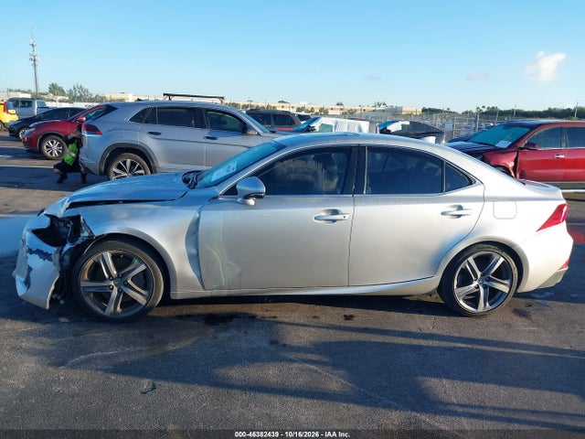 2017 LEXUS IS 200T 14