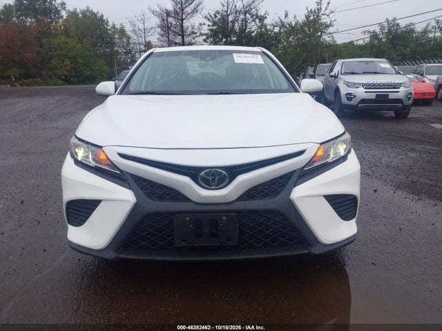 2020 TOYOTA CAMRY SE 12