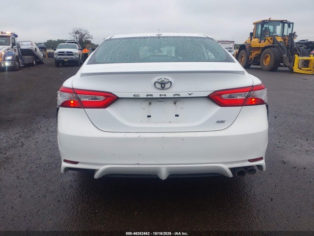 2020 TOYOTA CAMRY SE 16