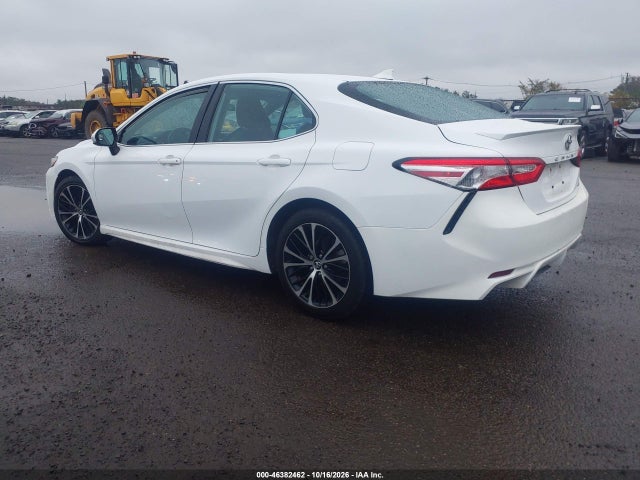 2020 TOYOTA CAMRY SE 3