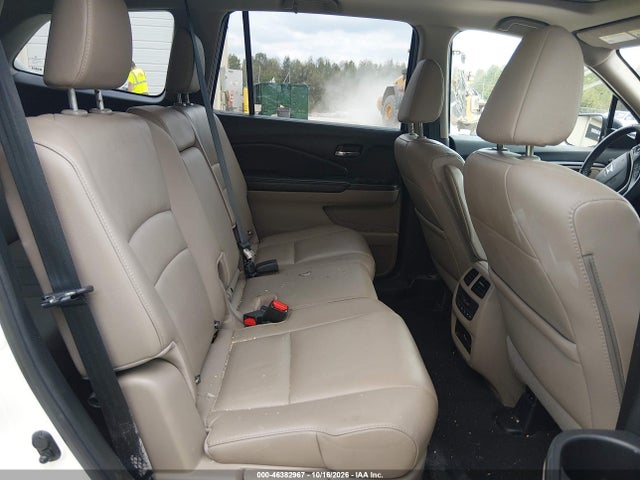 2017 HONDA PILOT EX-L 8