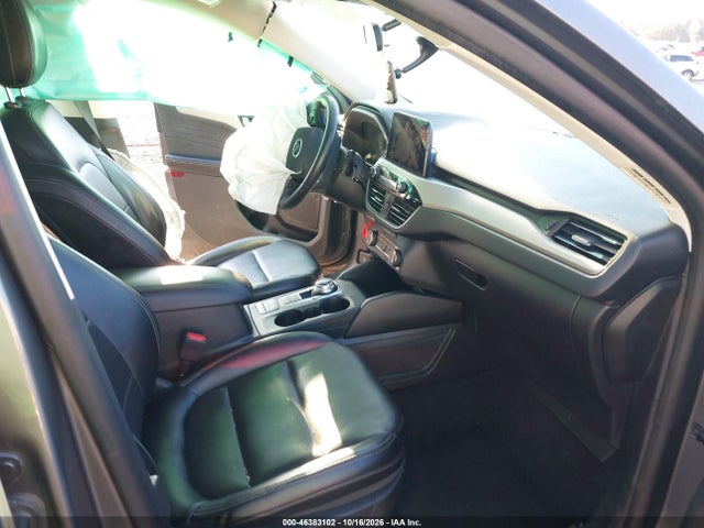 2022 FORD ESCAPE SEL 5