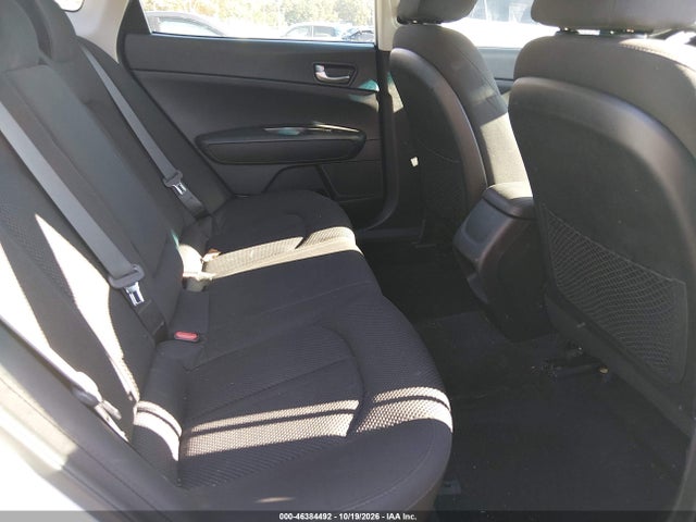 2019 KIA OPTIMA LX 8