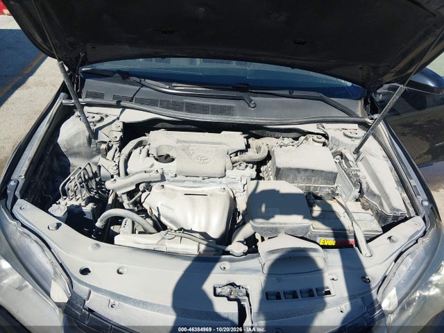2017 TOYOTA CAMRY SE 10