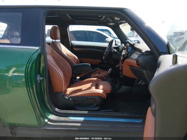 2024 MINI HARDTOP COOPER S 5
