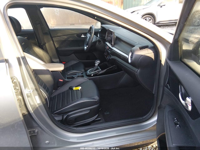 2023 KIA FORTE GT-LINE 5